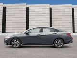 2026 Hyundai Elantra Luxury w/Two-Tone Interior image 3