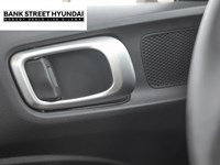 2025 Hyundai Venue Preferred IVT w/Two-Tone