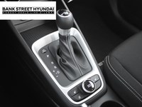2025 Hyundai Venue Preferred IVT w/Two-Tone