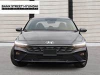 2025 Hyundai Elantra Essential IVT