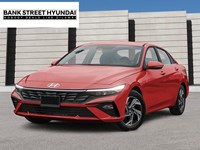 2025 Hyundai Elantra Luxury IVT