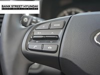 2025 Hyundai Venue Preferred IVT w/Two-Tone