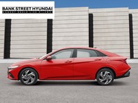 2025 Hyundai Elantra Luxury IVT