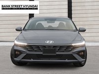 2025 Hyundai Elantra Essential IVT