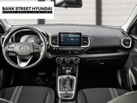 2025 Hyundai Venue Essential IVT