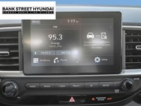 2026 Hyundai Venue Essential IVT w/Two-Tone