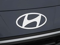 2026 Hyundai Elantra Luxury IVT w/Two-Tone Interior