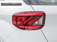 2025 Hyundai Venue Essential IVT