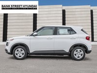 2025 Hyundai Venue Essential IVT