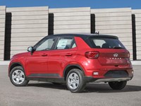 2026 Hyundai Venue Essential IVT w/Two-Tone