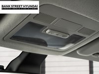 2025 Hyundai Venue Essential IVT