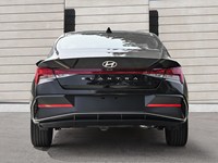 2026 Hyundai Elantra Luxury IVT w/Two-Tone Interior