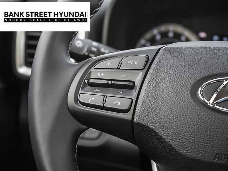 2025 Hyundai Venue Preferred IVT