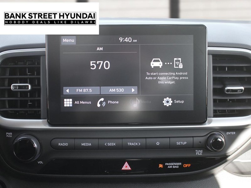 2025 Hyundai Venue Preferred IVT w/Two-Tone