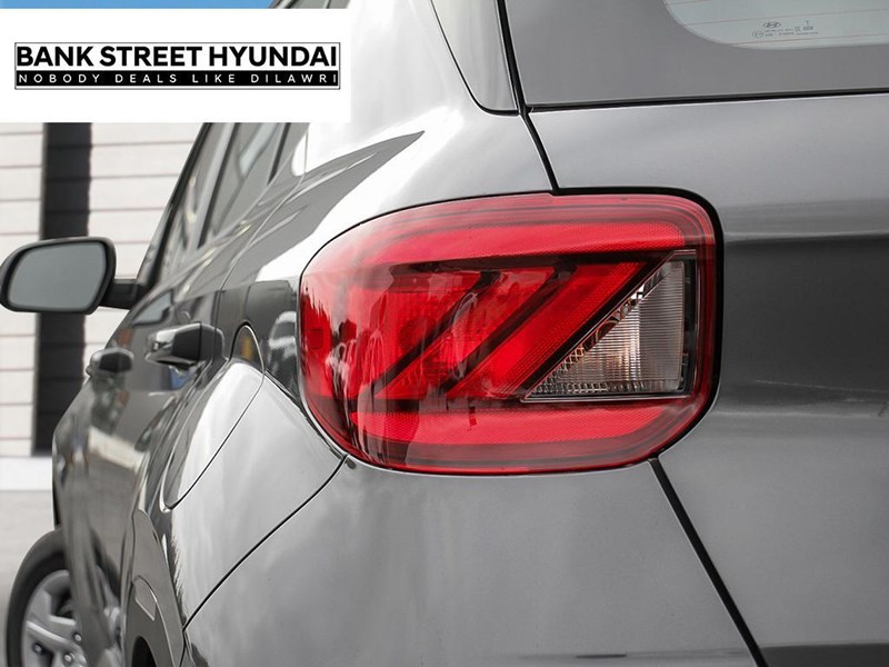 2025 Hyundai Venue Preferred IVT w/Two-Tone