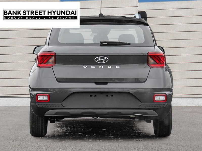 2025 Hyundai Venue Preferred IVT w/Two-Tone