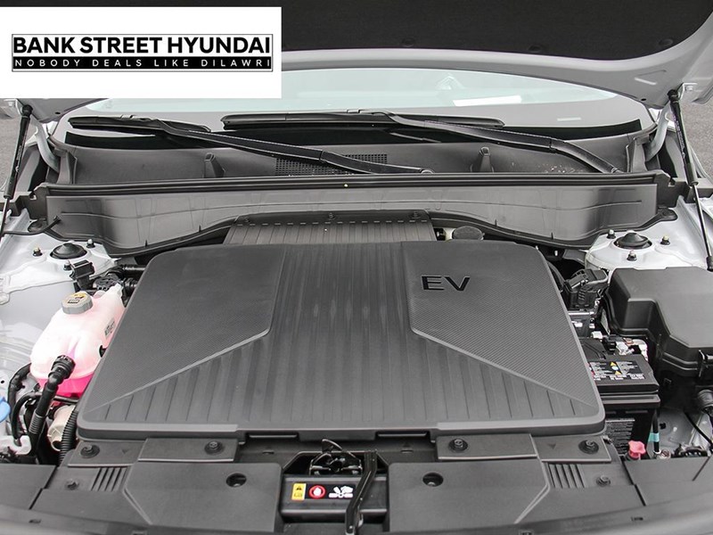 2025 Hyundai Kona Electric Preferred FWD w/Ultimate Package