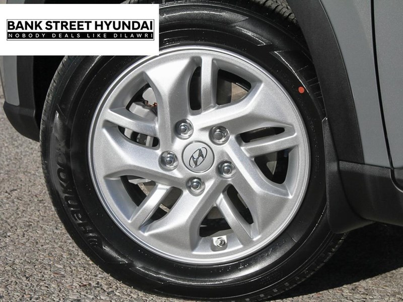 2025 Hyundai Venue Preferred IVT w/Two-Tone