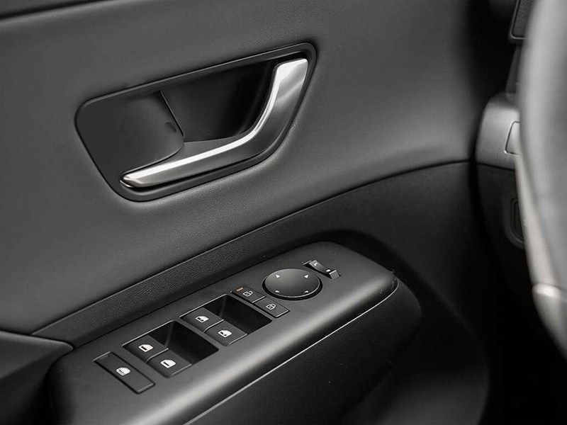 2026 Hyundai Kona Electric Preferred FWD w/Ultimate Package