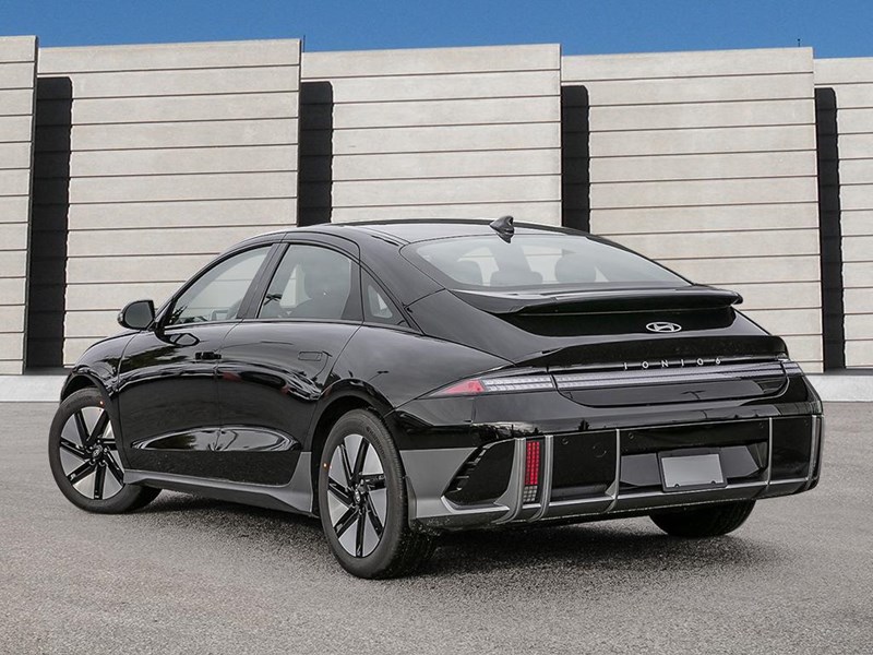 2025 Hyundai IONIQ 6 Preferred RWD Long Range