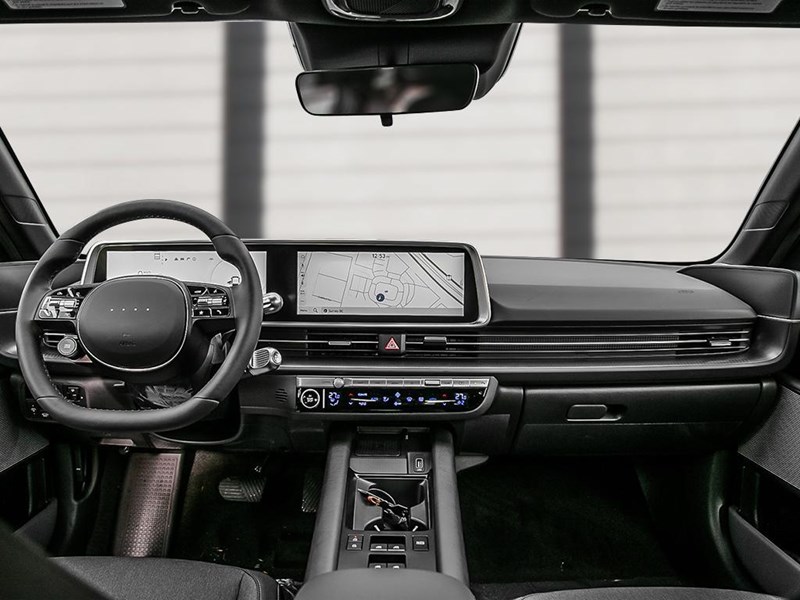 2025 Hyundai IONIQ 6 Preferred RWD Long Range