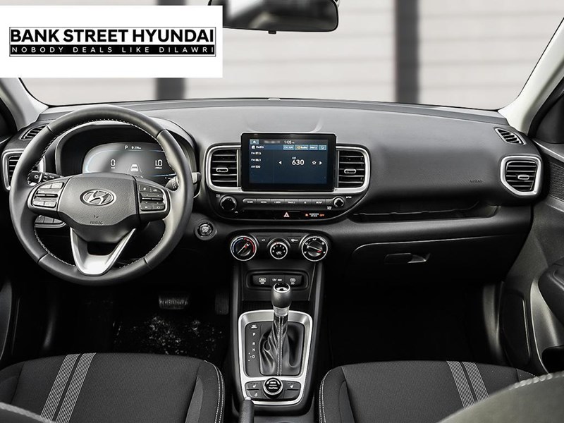 2025 Hyundai Venue Essential IVT