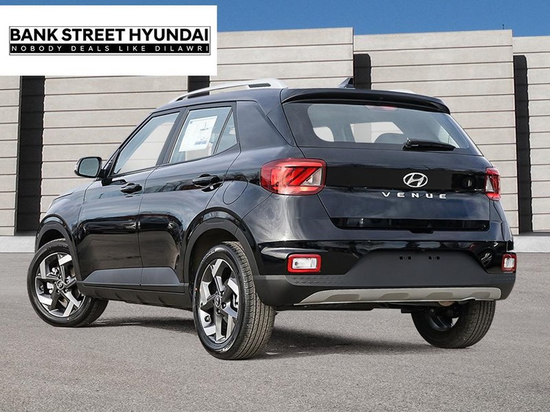 2025 Hyundai Venue Ultimate IVT w/Black Interior