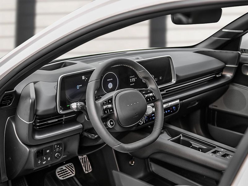 2025 Hyundai IONIQ 6 Preferred AWD Long Range w/Ultimate Pkg