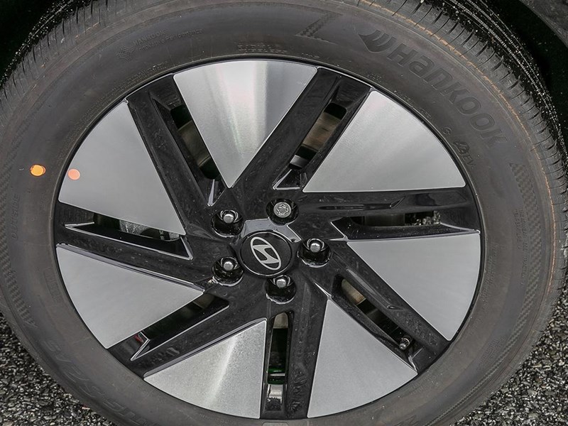 2025 Hyundai IONIQ 6 Preferred RWD Long Range