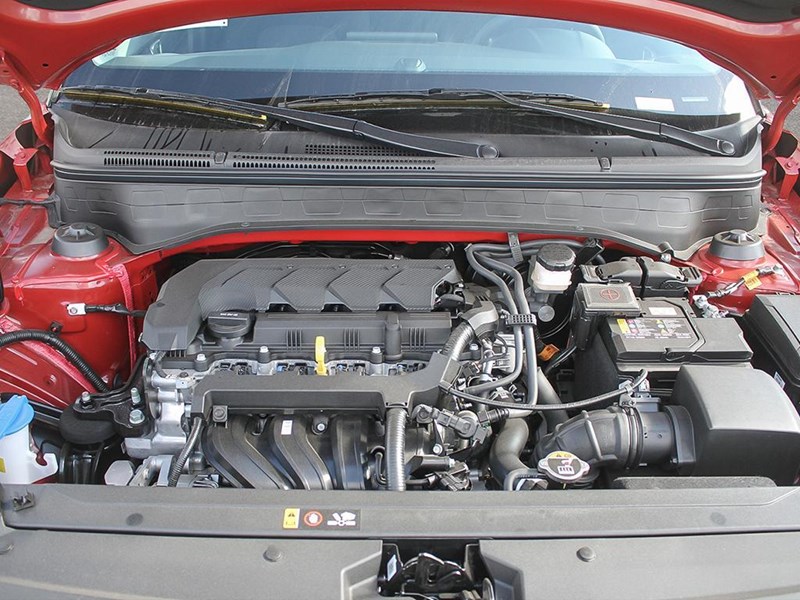 2026 Hyundai Venue Essential IVT w/Two-Tone