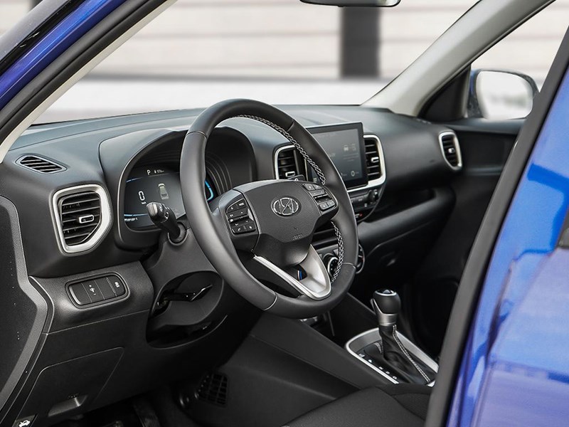 2026 Hyundai Venue Essential IVT w/Two-Tone