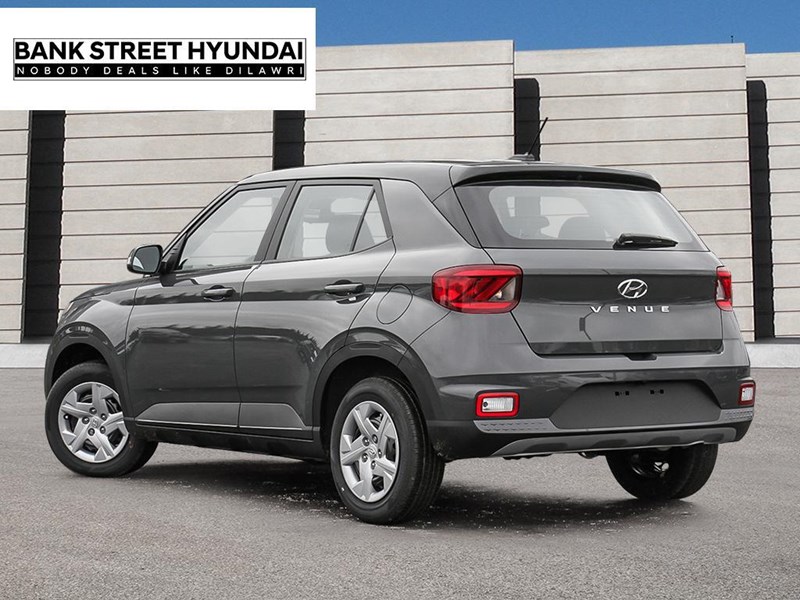 2025 Hyundai Venue Essential IVT