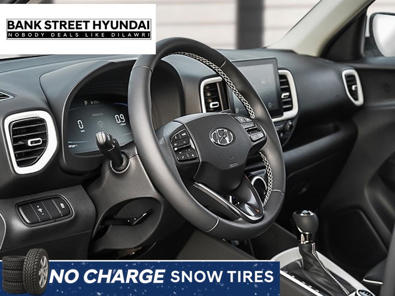 2025 Hyundai Venue Ultimate IVT w/Black Interior