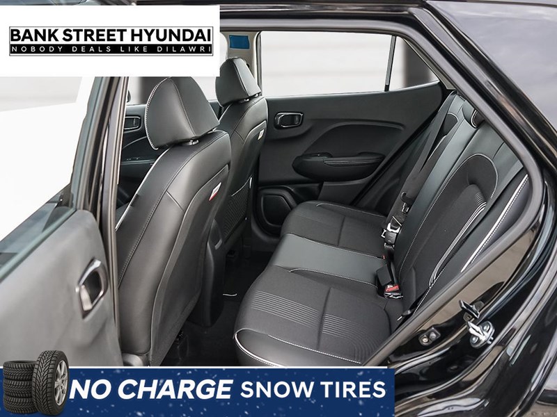 2025 Hyundai Venue Ultimate IVT w/Black Interior