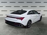 2025 Hyundai Elantra HEV Luxury image 5