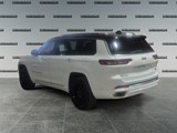 2023 Jeep Grand Cherokee L Summit image 3