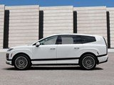 2026 Hyundai IONIQ 9 Preferred + w/Ultimate Calligraphy Package image 2