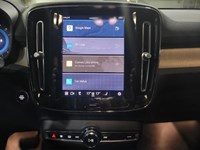 2024 Volvo XC40 B5 AWD Plus Bright Theme