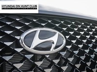 2025 Hyundai Venue Ultimate IVT w/Denim Interior