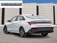 2025 Hyundai Elantra Preferred IVT