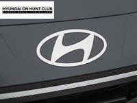 2025 Hyundai Elantra Essential IVT