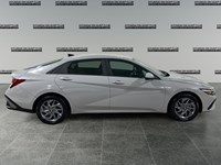 2025 Hyundai Elantra Preferred IVT