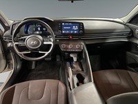 2025 Hyundai Elantra Preferred IVT
