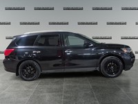 2017 Nissan Pathfinder 4WD 4dr Platinum