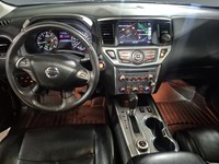 2017 Nissan Pathfinder 4WD 4dr Platinum