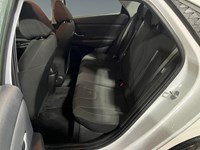 2024 Hyundai Elantra Preferred IVT