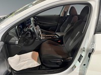 2024 Hyundai Elantra Preferred IVT