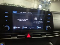 2023 Hyundai Elantra Preferred IVT