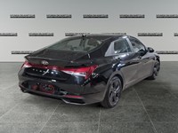 2023 Hyundai Elantra Preferred IVT