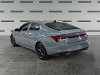 2022 Hyundai Elantra Preferred IVT w/Sun & Tech Package